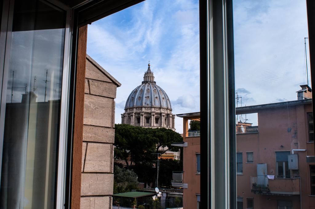 Vatican Balcony Рим Екстериор снимка